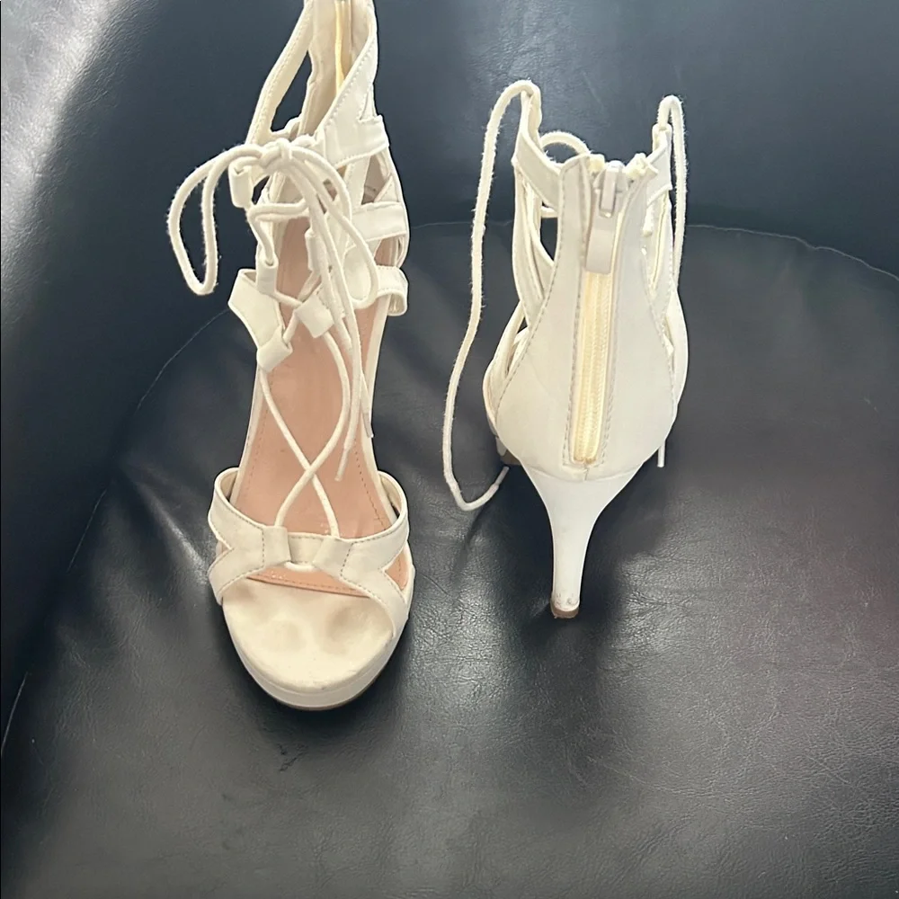TOP Moda White Strappy Heels - Picture 3 of 3